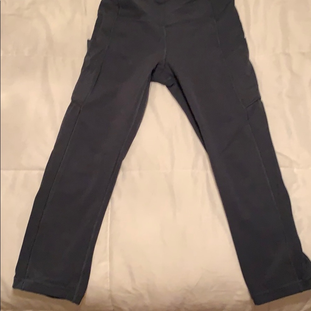 Size 4 Lululemon 21’